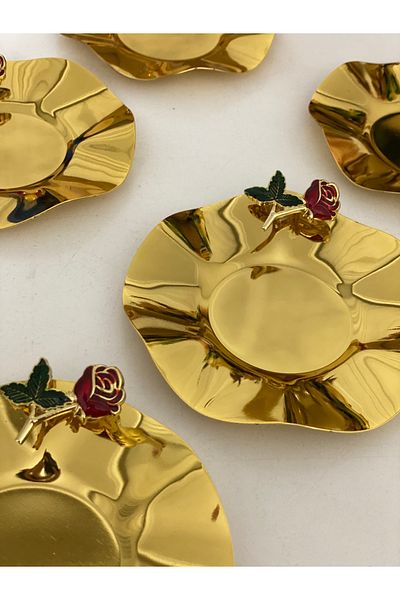Elzem STAINLESS STEEL GOLD COLOR 6-PIECE TEA PLATE WITH ROSE ACCESSORIES