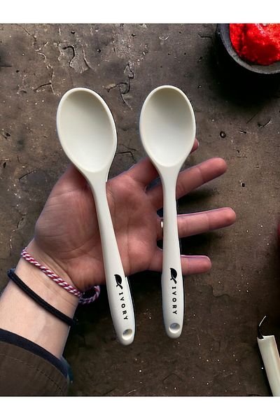 Multiamo Hard Tip Heat Resistant Fireproof Non-Stick Silicone Short Deep Spoon 20 Cm / 2 PCS