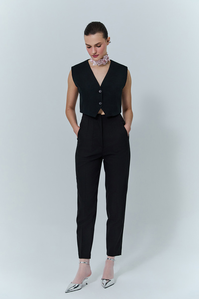 Quzu Collet Detailed High Waist Trousers Black
