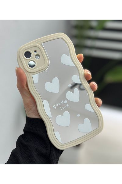 Go Aksesuar حافظة سيليكون مضادة للصدمات بتصميم قلب أبيض معكوسة متوافقة مع هاتف آيفون 11