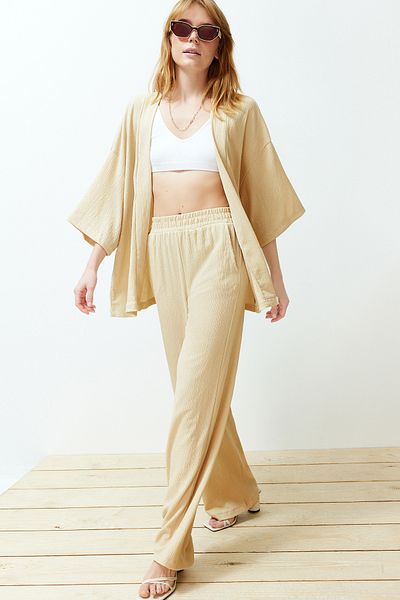 Trendyol Collection Relaxed Fit kötött kimona és nadrág szett - TWOSS24AU00091
