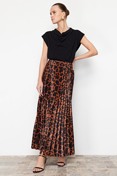 Trendyol Collection Brown Pleated Animal Print Printed Stretchy Knitted Skirt TWOSS24ET00041