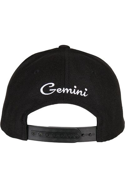 Mister Tee Accessoires Zodiac YP Classics 5-Panel Premium Snapback-Cap mit gebogenem Schirm