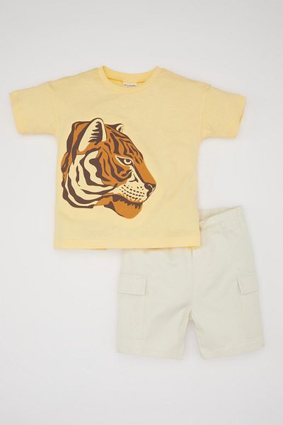 DeFacto 2-teiliges Set für Babys, Jungen, Rundhalsausschnitt, Tiger-Print, kurzärmeliges T-Shirt mit Shorts C3422a524sm