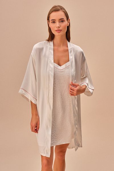 SUWEN Ivory Dressing Gown
