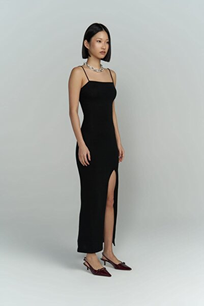 BOHEMAİ Černé pletené šaty Cintia Back Nízký střih