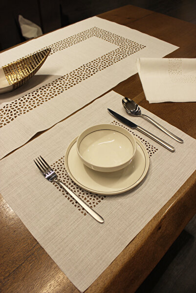 Filamente Custom Tableware / Runner 6 Pieces Napkin American Service / Laser Cut