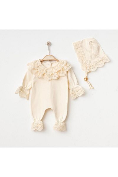 Buse&Eylül Bebe Ecru Baby Girl Jumpsuit Set with Laced Hat