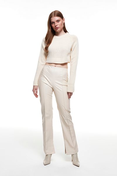 Quzu Crop Knitwear Pulover Crem