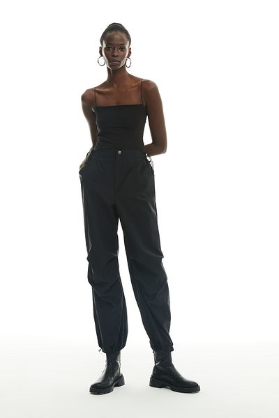 Quzu Parachute Jogger Pants Black