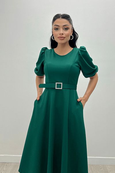 giyimmasalı Φόρεμα με κρεπ υφασμάτινη ζώνη με λεπτομέρειες - Emerald Green