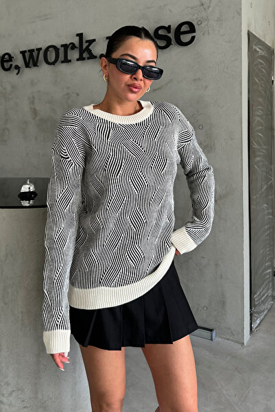 MODAGEN Schwarz-weiß gestreifter Damenpullover aus weichem Garn