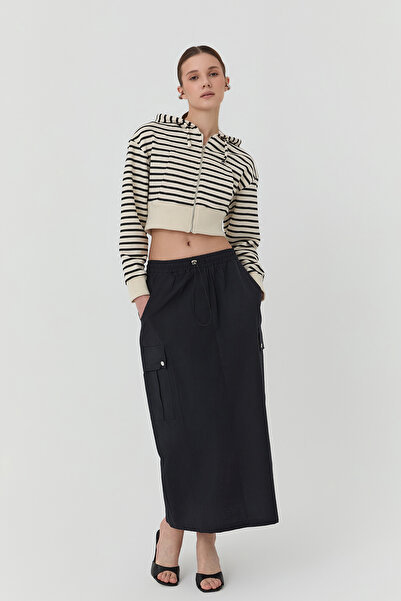 Quzu Cargo Midi Skirt with Back Slit Detail Black