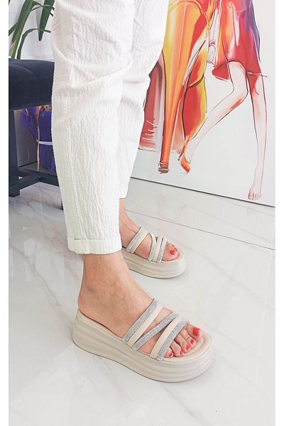 GDT Ayakkabı Nude Colored Stone Band Detailed Thick Sole Women's Slippers