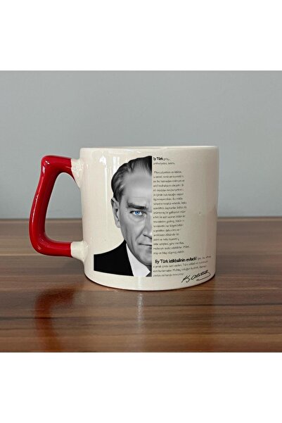 Öz Kupa Siyah-Beyaz Atatürk Baskılı Gençliğe Hitabe Yazılı Kırmızı Kulplu D Kupa