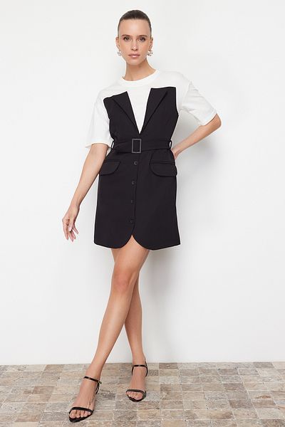 Trendyol Collection Černé jednoduché bodycone Finike Mini tkané šaty TWOSS24EL00994