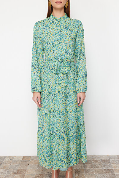 Trendyol Modest Φόρεμα υφαντό από σιφόν με επένδυση από σμαραγδένιο σχέδιο TCTSS21EL3346