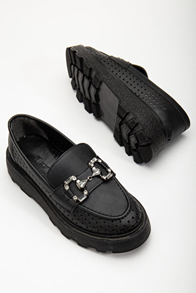 Tonny Black Дамски мокасини с черни странични райета с детайлна дебела полиетиленова подметка и катарама с кристали отпред
