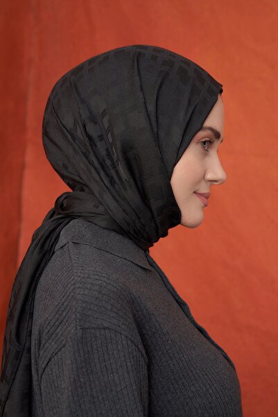 ARMANDA ITALIAN JACQUARD BLOCK PATTERNED SHAL