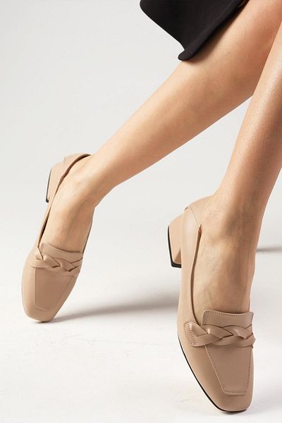 Mio Gusto Abriana Nude Colored Blunt Toe Knitted Strap Women's Short Heeled Shoes