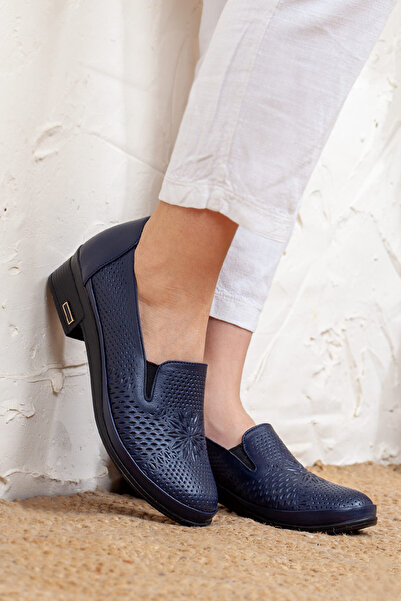 DERİMİSS Жіночі шкіряні надзвичайно легкі та еластичні сині ортопедичні туфлі...