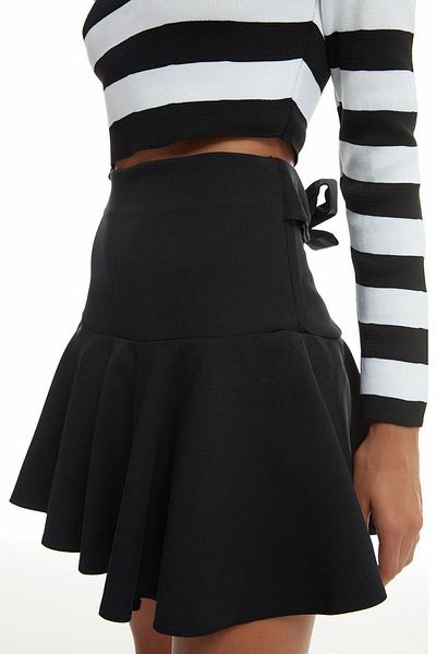 Quzu Black Belted Skirt with Shorts