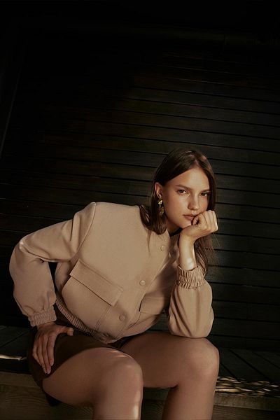 Quzu Big Pocket Detailed Bomber Jacket Beige