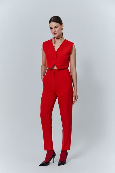 Quzu Collet Detailed High Waist Trousers Red