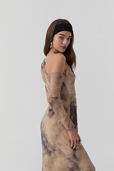 Quzu Boat Neck Draped Tulle Midi Dress Camel