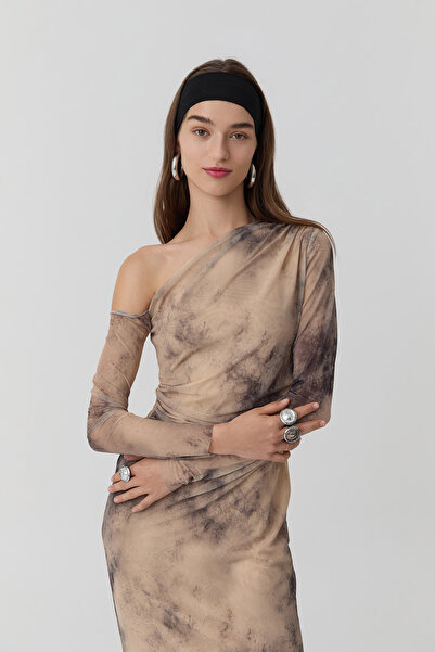Quzu Boat Neck Draped Tulle Midi Dress Camel