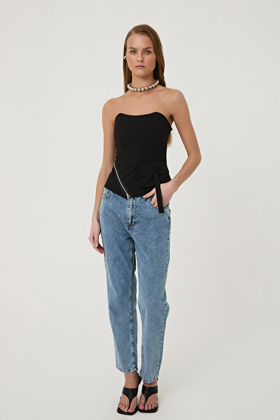 Quzu Fermuar Detaylı Straplez Bluz Siyah