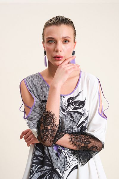 VERDA Floral Patterned Lace Asymmetric Cut Blouse