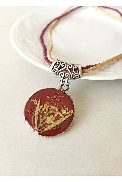 Halley Concept قلادة إيبوكسي مصنوعة يدويًا بتصميم خاص من الزهور الحقيقية