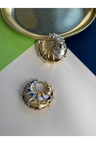 Pinery Jewels Vip Series - Seashell Brass Plated Earrings Pair