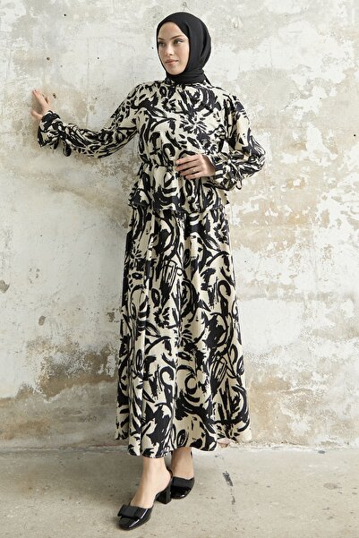 InStyle طقم تنورة منقوشة بأطراف الأكمام - أسود