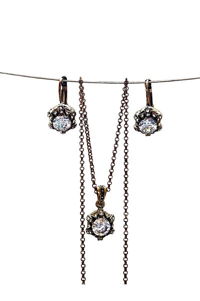 FAYRA ACCESSORIES Stone Detailed Diamond Mounted Earrings and Necklace Set