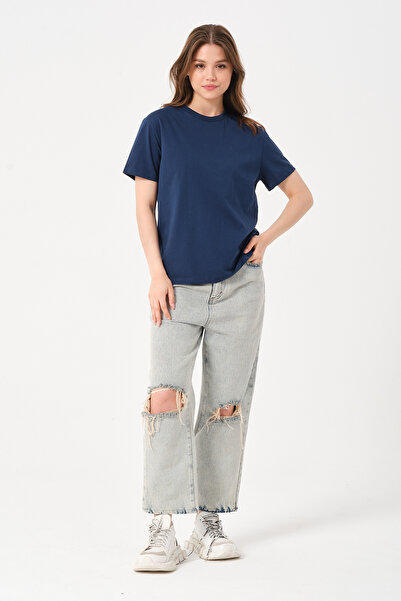 Owut Collection Women's Navy Blue Crew Neck Basic T-shirt