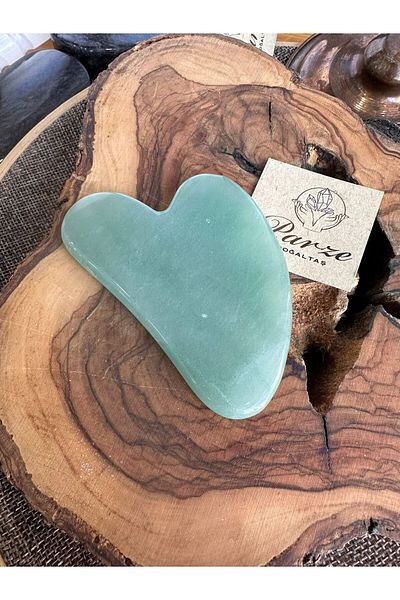parze doğaltaş Aventurine Heart Gua Sha - Designed Cut