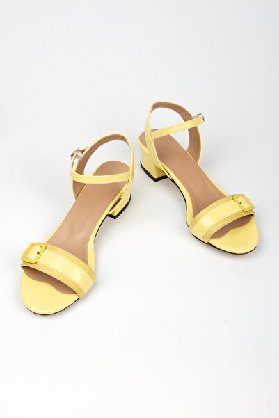 Çaçaroz Ayakkabı Büyük Numara Tokalı Alçak Ökçe Günlük Tek Bant Ayakkabı