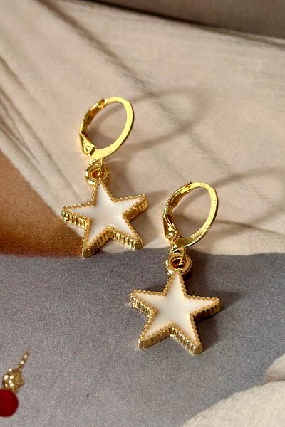 Trendy Butik White Color Star Earrings