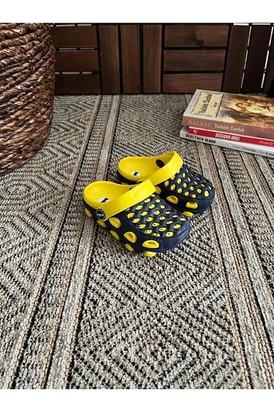 Behtah Kundura Boys' Closed Front Garden Pool Daily Sandals Slippers