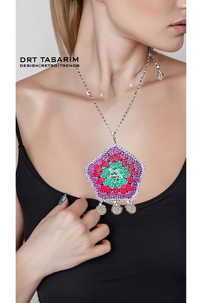 drt tasarım Hand Knitted Crochet Pentagonal Motif Necklace Earrings Jewelry Set