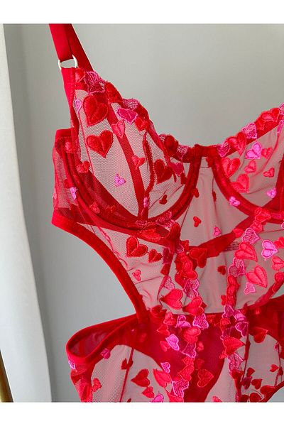 dem merys Heart Embroidery Bodysuit (Lingerie Set)