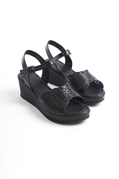 Çaçaroz Ayakkabı صندل جلدي كبير الحجم مزين بالليزر