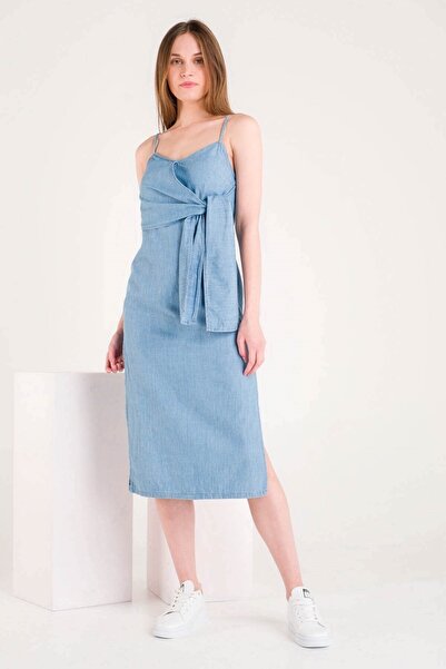 NİLİST Kadın Mavi Önü Bağlama Detaylı Yanları Yırtmaçlı Denim Elbise