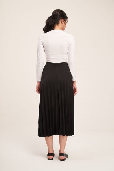 Nacar Women's Black Pleated Long Skirt