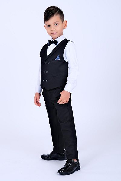 Buse&Eylül Bebe Boy's Tuxedo Suit with Black Handkerchief Detail