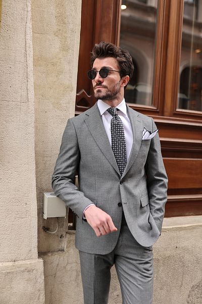 AEK FIORE Men's Light Gray Suit