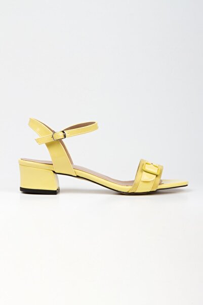 Çaçaroz Ayakkabı Büyük Numara Tokalı Alçak Ökçe Günlük Tek Bant Ayakkabı