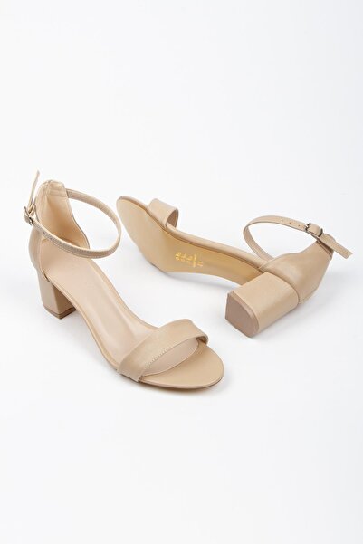 Çaçaroz Ayakkabı Büyük Numara  Topuklu Tek Bant Günlük Ayakkabı